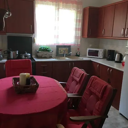 Beautiful Maisonette At Nea Skioni