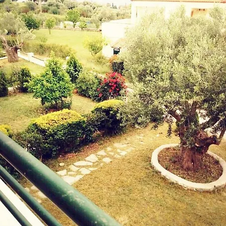 Semesterbostad Beautiful Maisonette At *