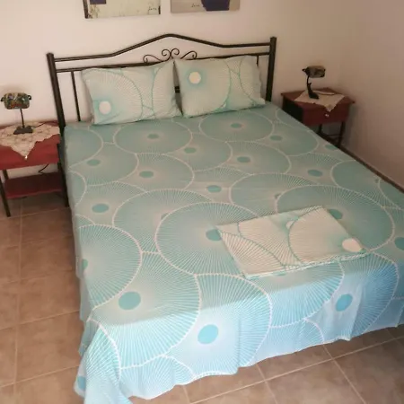 Semesterbostad Beautiful Maisonette At